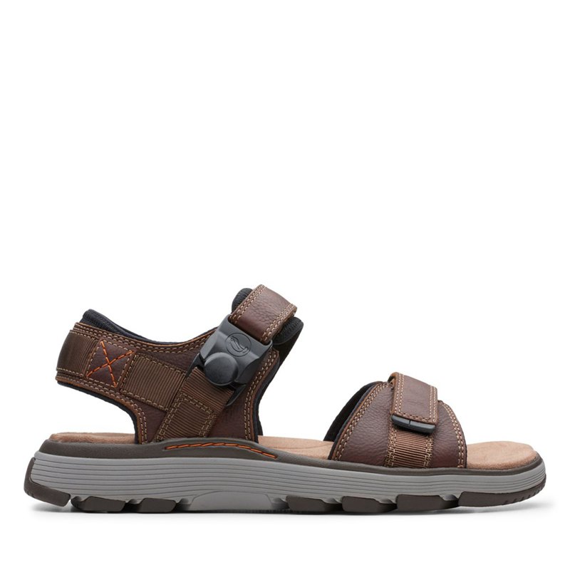 Men's Clarks Un Trek Part Sandals Dark Brown | 38292574